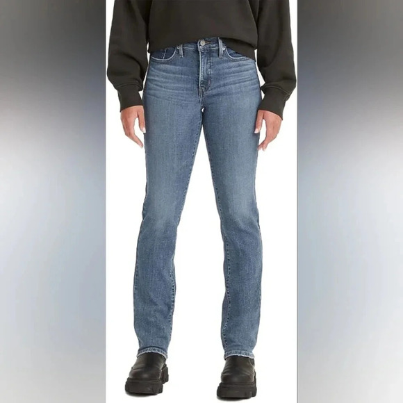 Signature by Levi Strauss & Co. Gold Label Midrise Straight Leg Jeans 6/28 - Picture 8 of 11